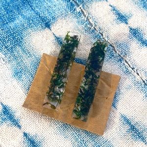 Mossy Resin Clips